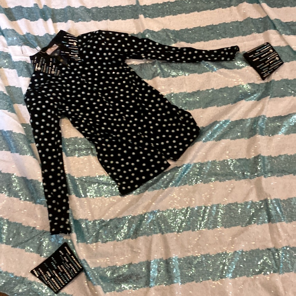 This show shirt is a show stopper in the arena it is sure to distract the judges